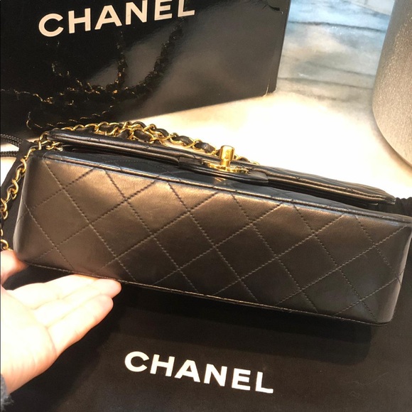 CHANEL double flap bag - Picture 2 of 7